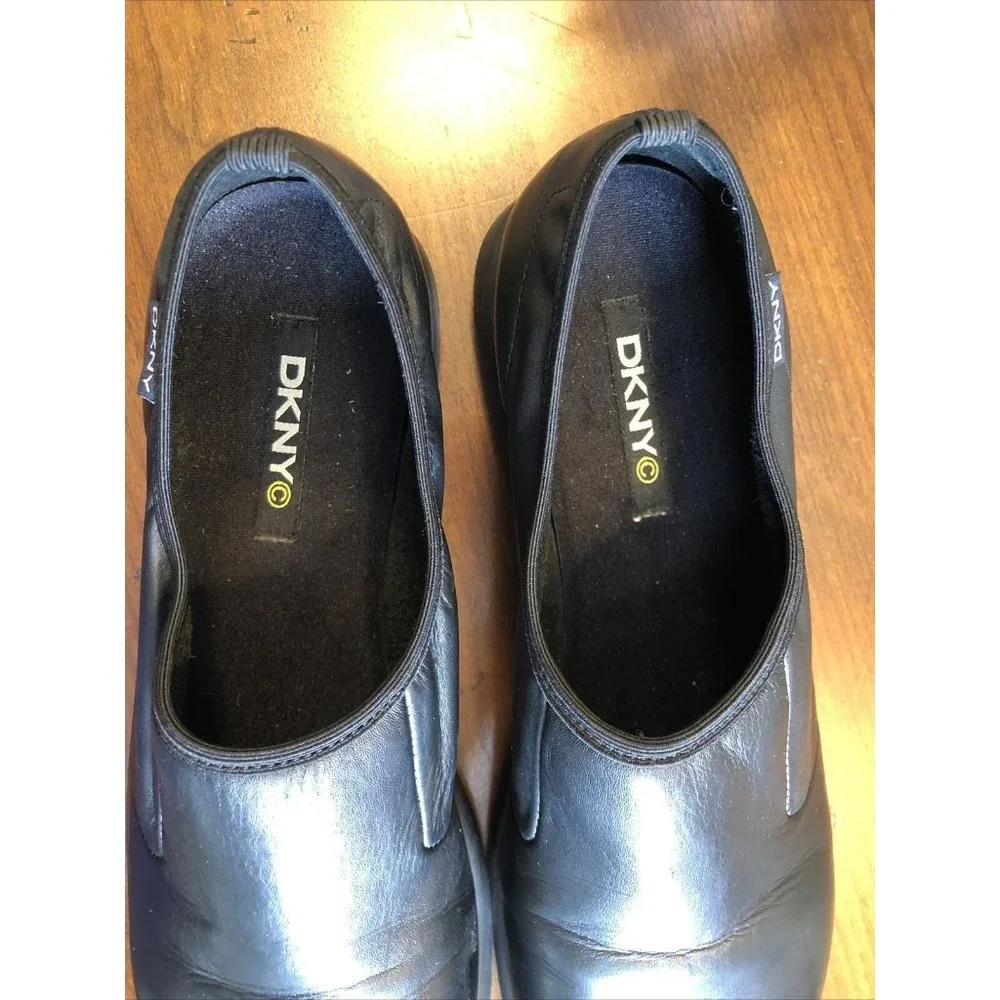 Donna Karan DKNY Womens 10 Black Loafers Slip On Shoes Hipster Minimalist Career